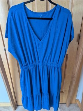 Relaxed V-Neck Mini Dress in Cobalt Blue
